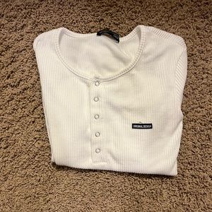 White semi cropped shirt, sizing runs small so fits more of a m/s